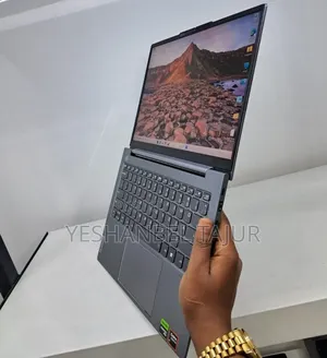 New Laptop Lenovo Thinkbook 14 16GB AMD Ryzen 7 SSD 512GB