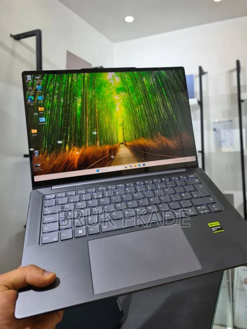New Laptop Lenovo Yoga 2 32GB AMD Ryzen 7 SSD 512GB