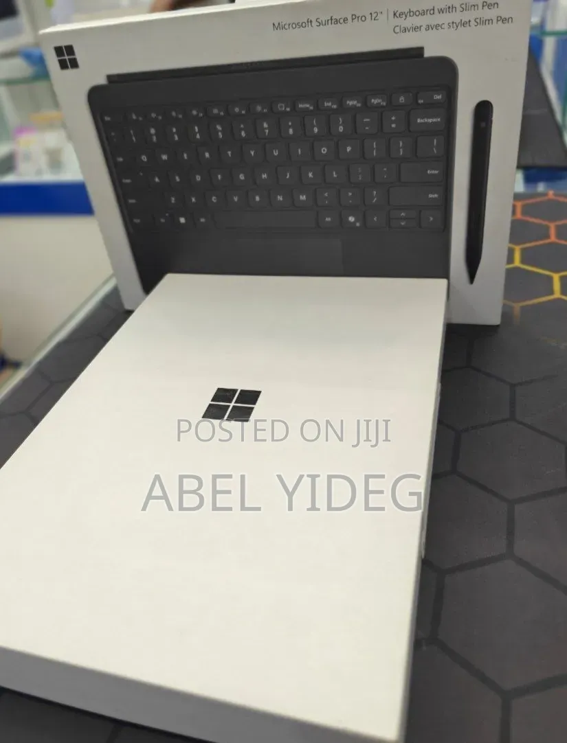 New Microsoft Surface Pro 16GB Qualcomm Snapdragon X Plus SSD 512GB