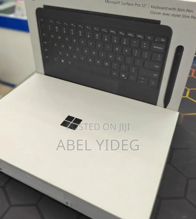 New Microsoft Surface Pro 16GB Qualcomm Snapdragon X Plus SSD 512GB