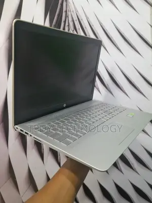 Laptop HP Pavilion 15 8GB Intel Core i5 SSD 128GB