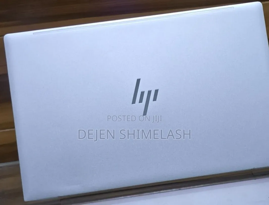 New Laptop HP Envy x360 8GB Intel Core i5 SSD 512GB