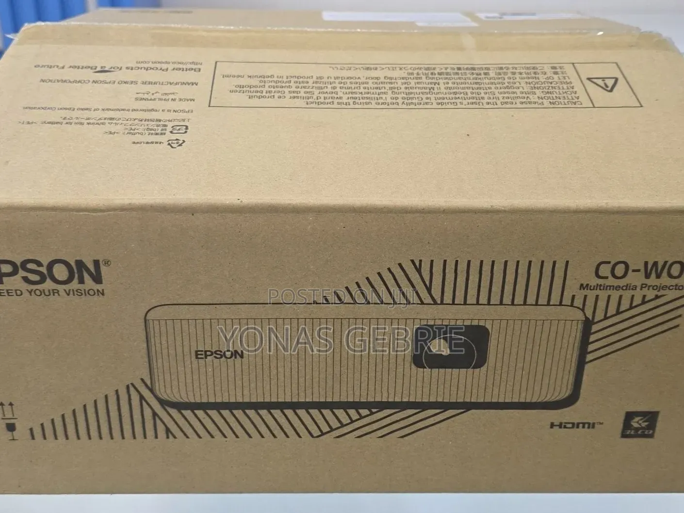 Epson W01 Projector