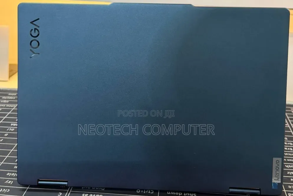 New Laptop Lenovo Yoga 7i 16GB Intel Core i7 SSD 512GB