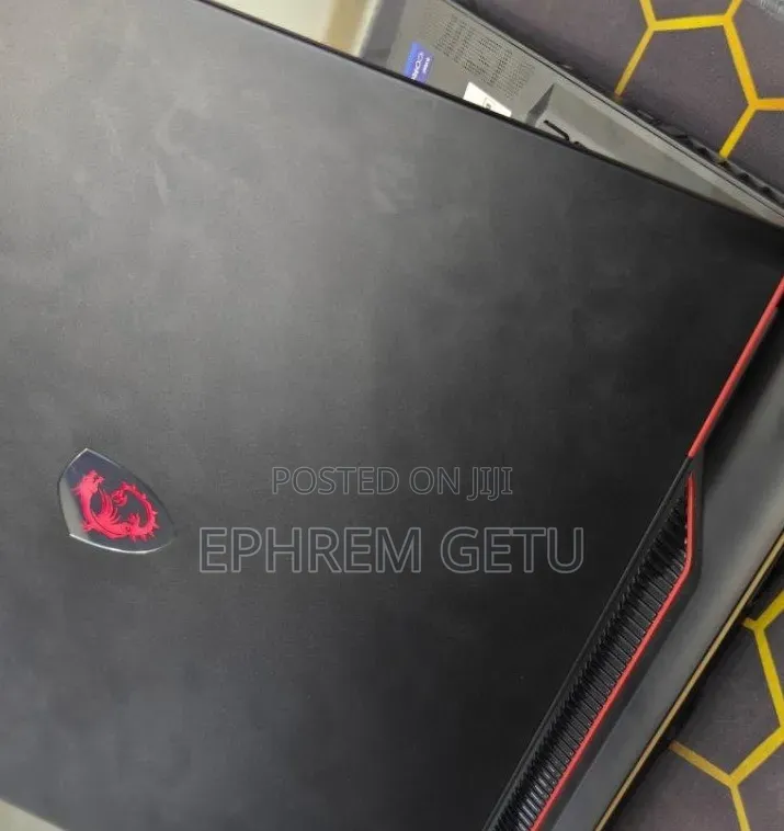 New Laptop MSI Raider GE68HX 13VI-202US 16GB Intel Core i9 SSD 1T