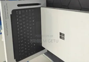 New Microsoft Surface Pro 11th Edition, a Copilot+ PC 16GB SSD 512GB