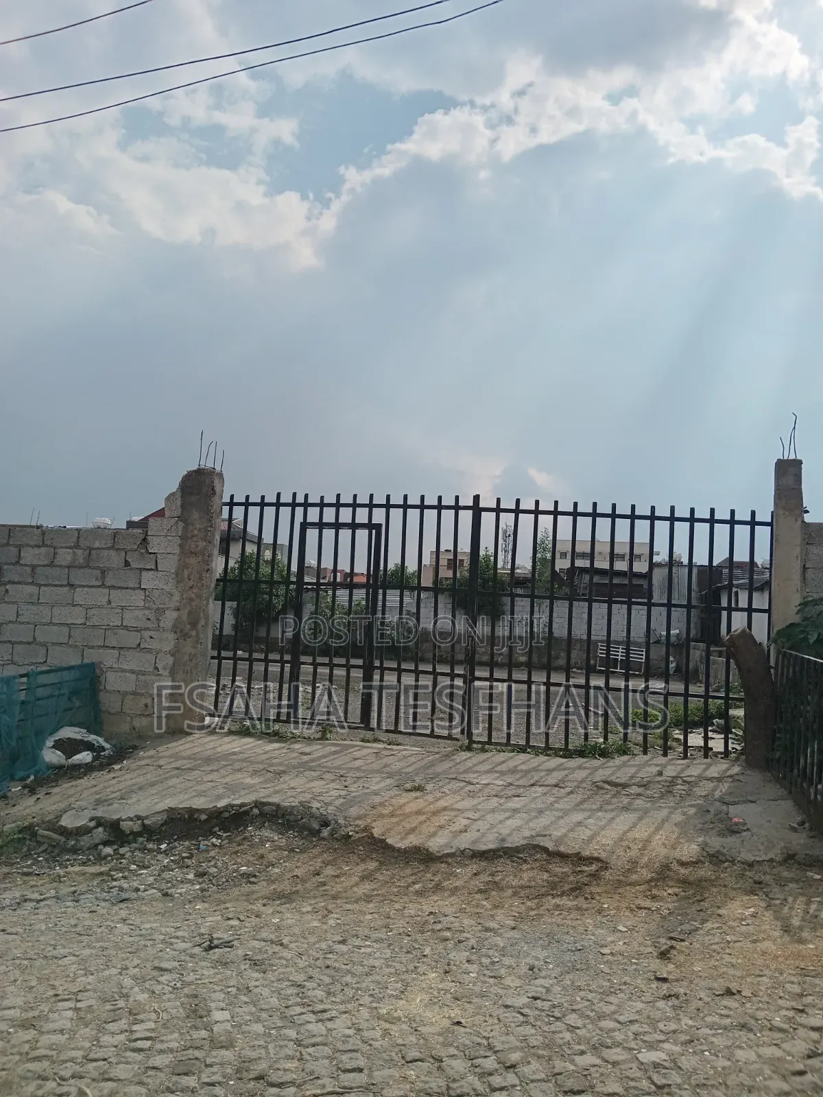 Landfor Rent የመኪና ማጠቢያ