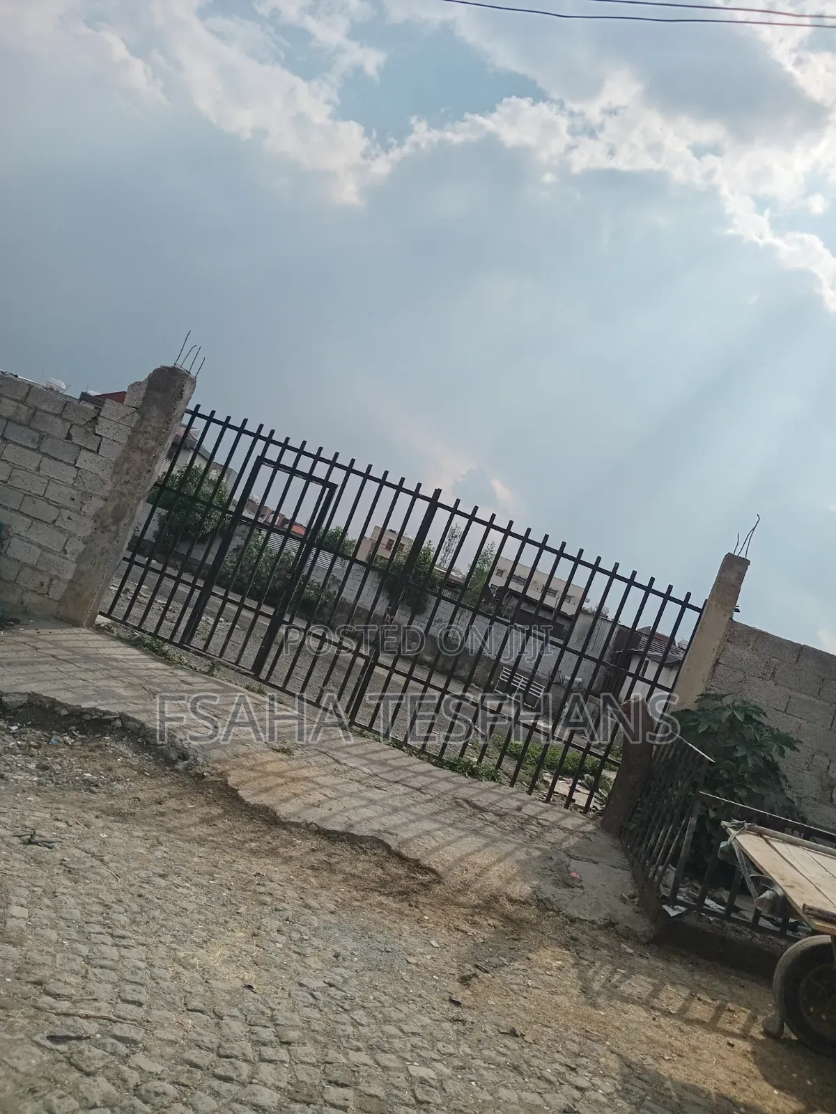 Landfor Rent የመኪና ማጠቢያ
