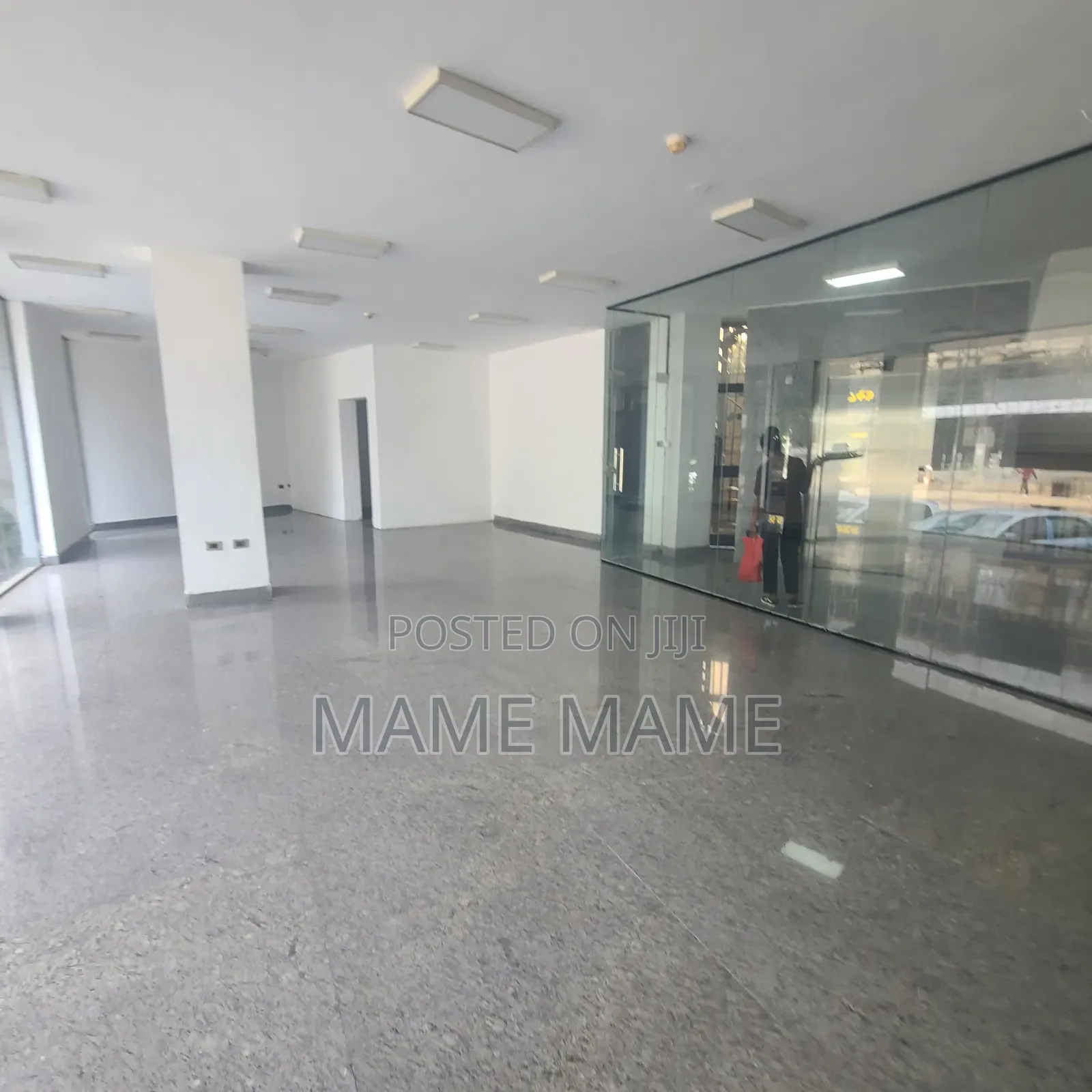 Showroom for Rent