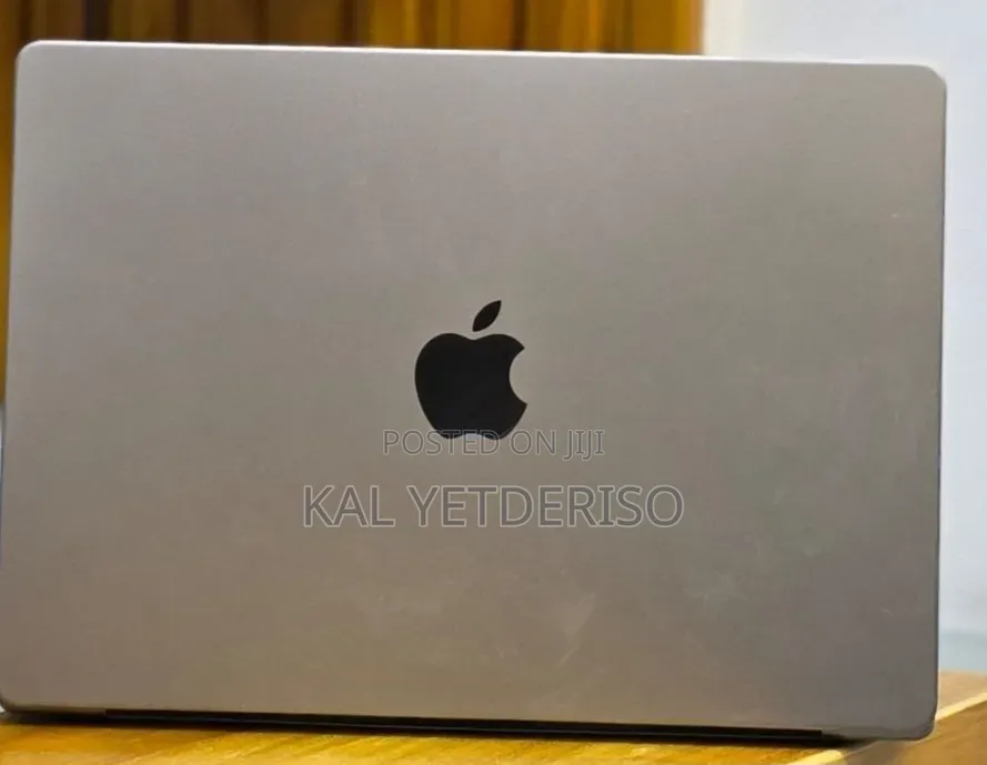 New Laptop Apple MacBook Pro 2020 M1 16GB SSD 1T