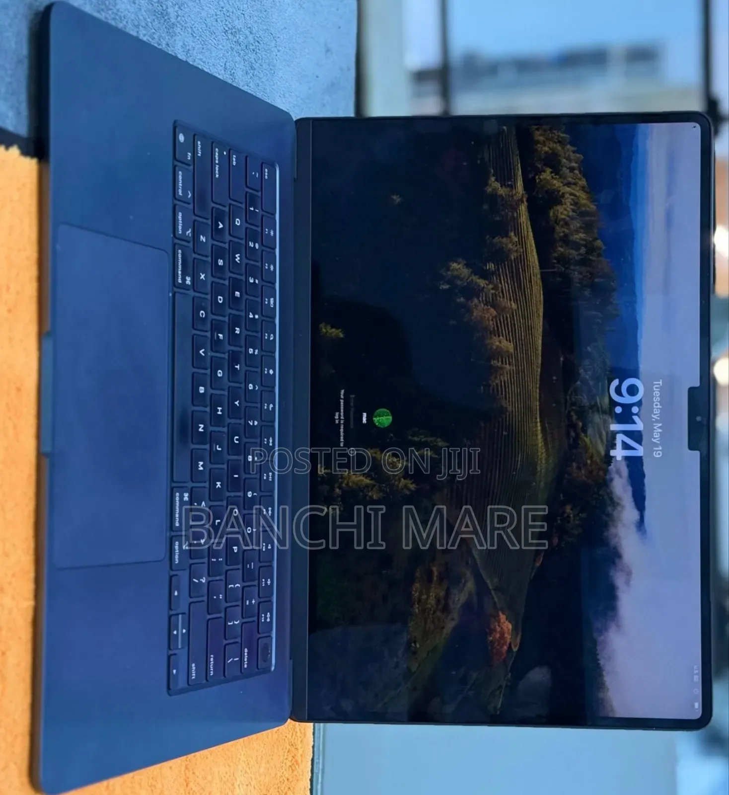 New Laptop Apple MacBook Air 2024 M3 16GB Apple M3 SSD 256GB