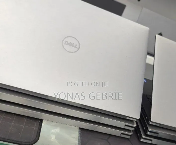 New Laptop Dell 16GB Intel Core i7 SSD 512GB