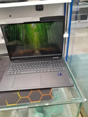 New Laptop Lenovo Yoga 7i 16GB Intel Core Ultra 7 SSD 512GB