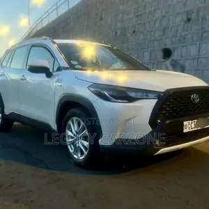Toyota Corolla Cross Hybrid 2023 White