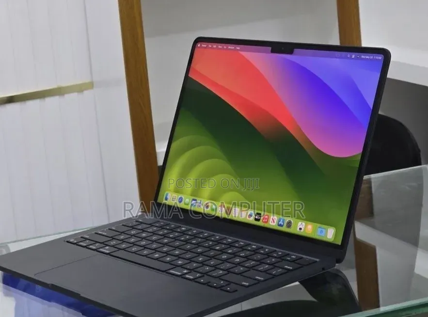 New Laptop Apple MacBook Air 2022 M2 16GB Intel Core M2 SSD 512GB