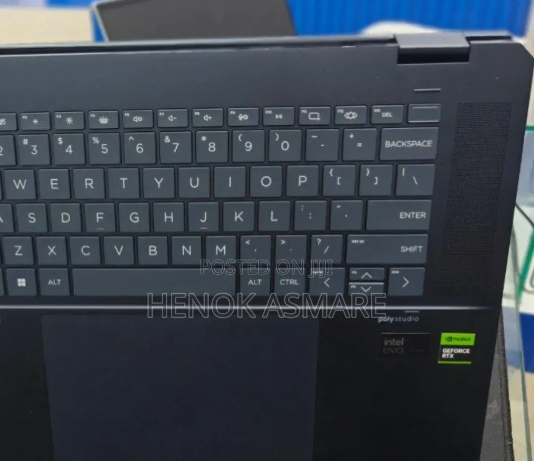 New Laptop HP Spectre 14 32GB Intel Core Ultra 7 SSD 1T