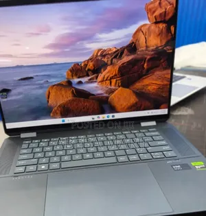 New Laptop HP Spectre 14 32GB Intel Core Ultra 7 SSD 1T