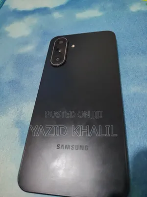 New Samsung Galaxy A17 5G 256 GB Black