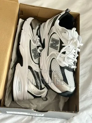 New Balance 530