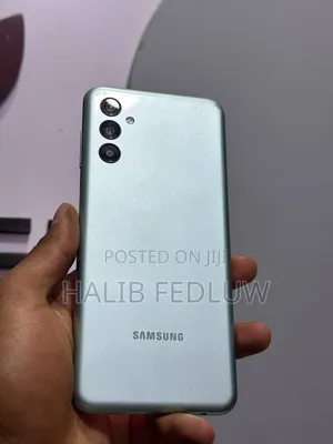 New Samsung Galaxy M13 64 GB Green