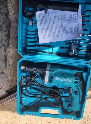 Makita Drill 710w