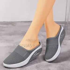  Air Cushion Slip-on Walking Shoes