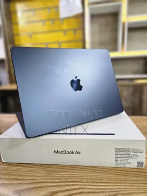 New Laptop Apple MacBook Air 2025 M4 16GB Apple M4 SSD 256GB