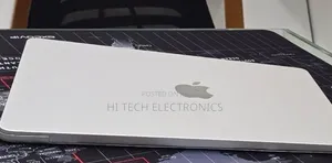 New Laptop Apple MacBook Air 2024 M3 8GB Apple M3 SSD 256GB