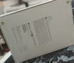 New Apple iPad (2025) 128 GB