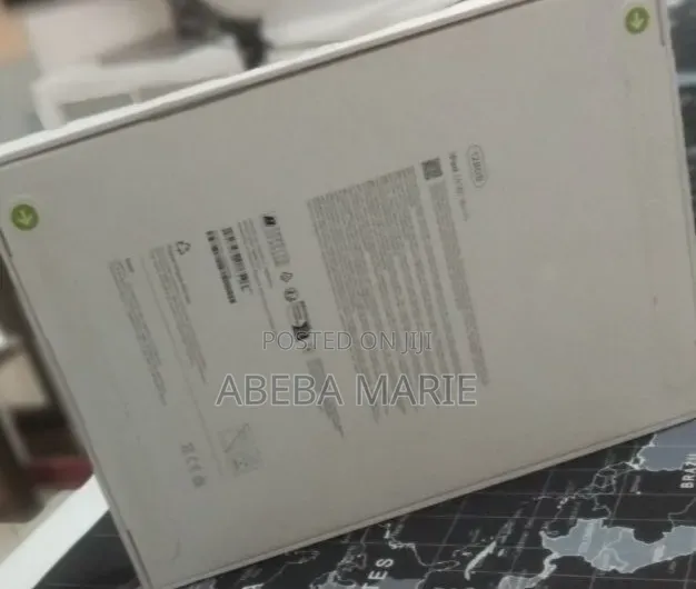 New Apple iPad (2025) 128 GB