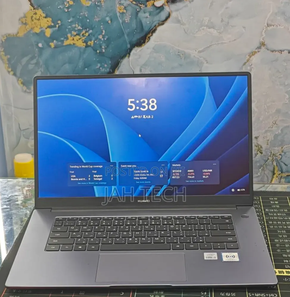New Laptop Huawei MateBook X Pro 8GB Intel Core i3 SSD 256GB