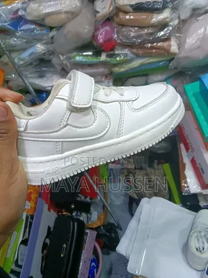 Kids Classic White Sneakers – Brand New