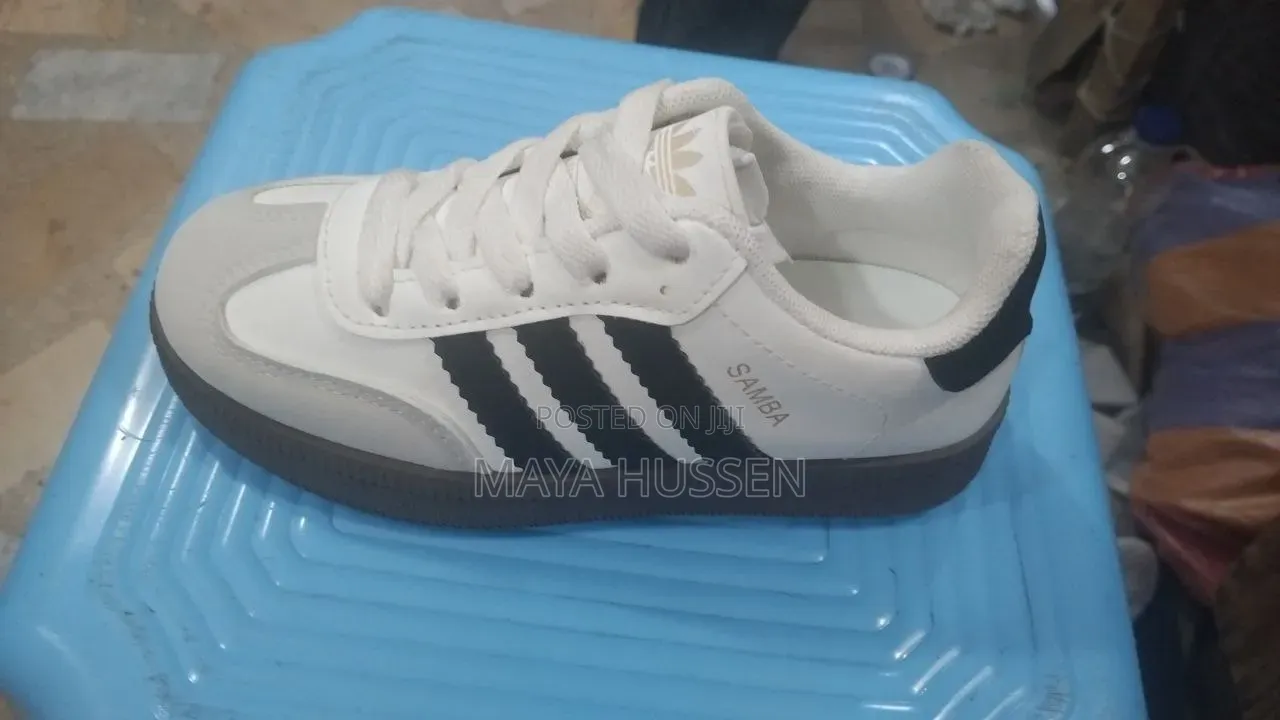 Kids Classic Samba Casual Sneakers – Brand New