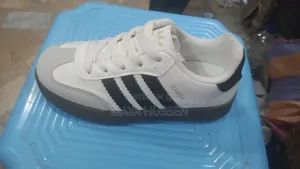 Kids Classic Samba Casual Sneakers – Brand New