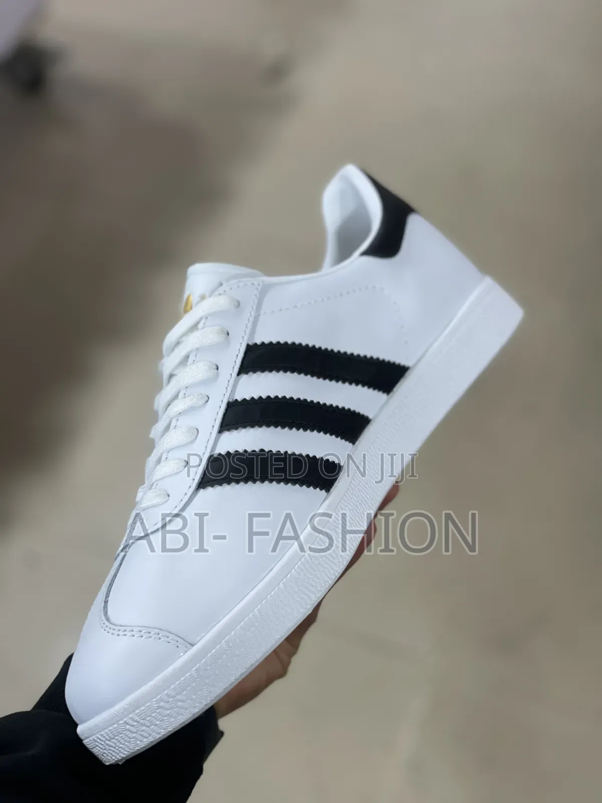 Adidas Gazelle Sneakers White Leather Balck Striped