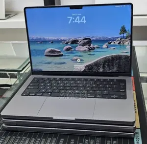 New Laptop Apple MacBook Pro 2021 M1 32GB Apple M1 SSD 512GB