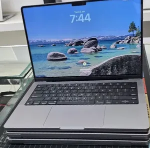 New Laptop Apple MacBook Pro 2021 M1 32GB Apple M1 SSD 512GB