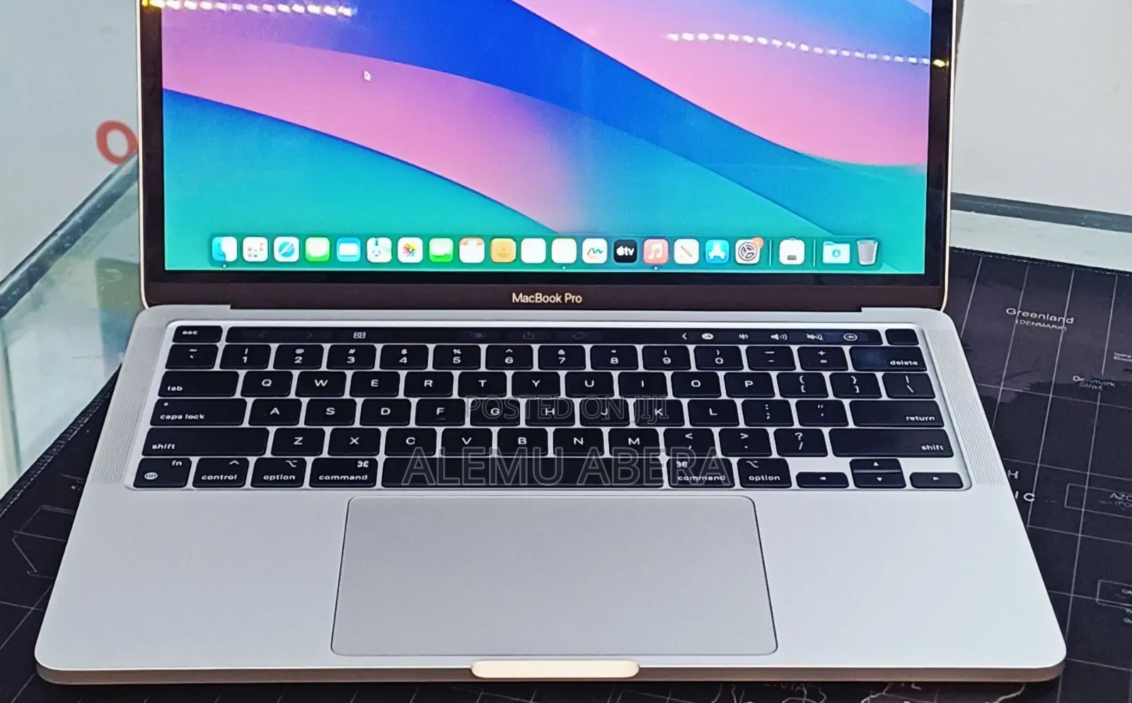 New Laptop Apple MacBook Pro 2021 M1 16GB Apple M1 Pro SSD 256GB
