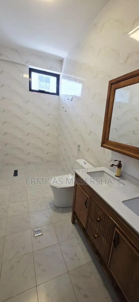 Furnished 10bdrm House in Yeka for sale