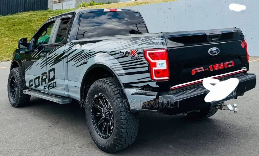 Ford F-150 2020 Black