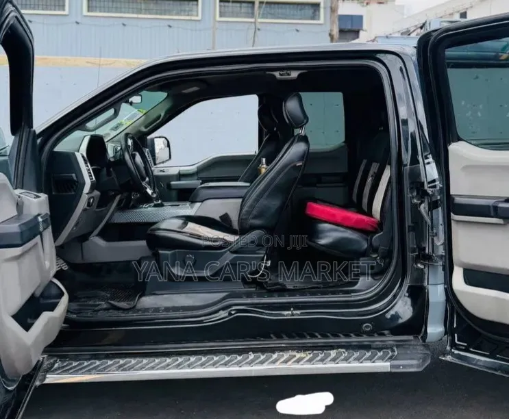 Ford F-150 2020 Black