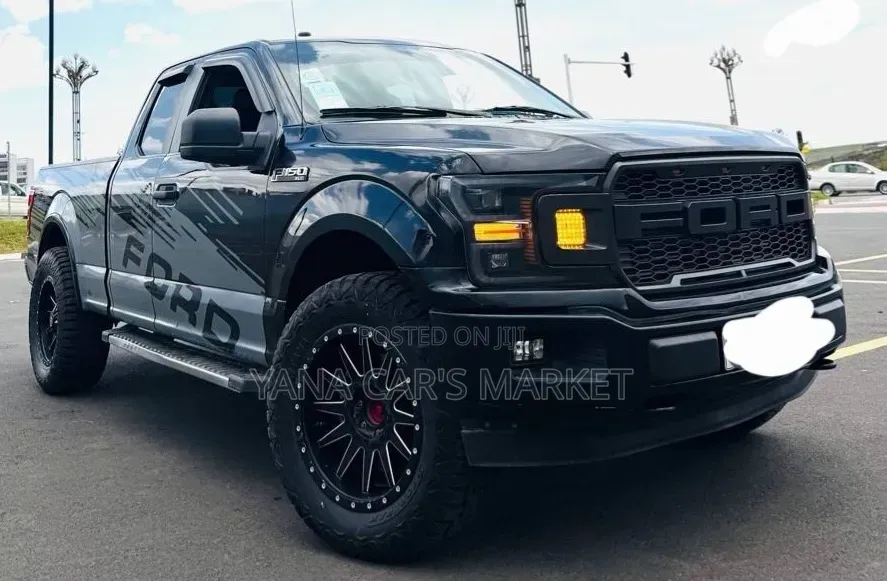 Ford F-150 2020 Black