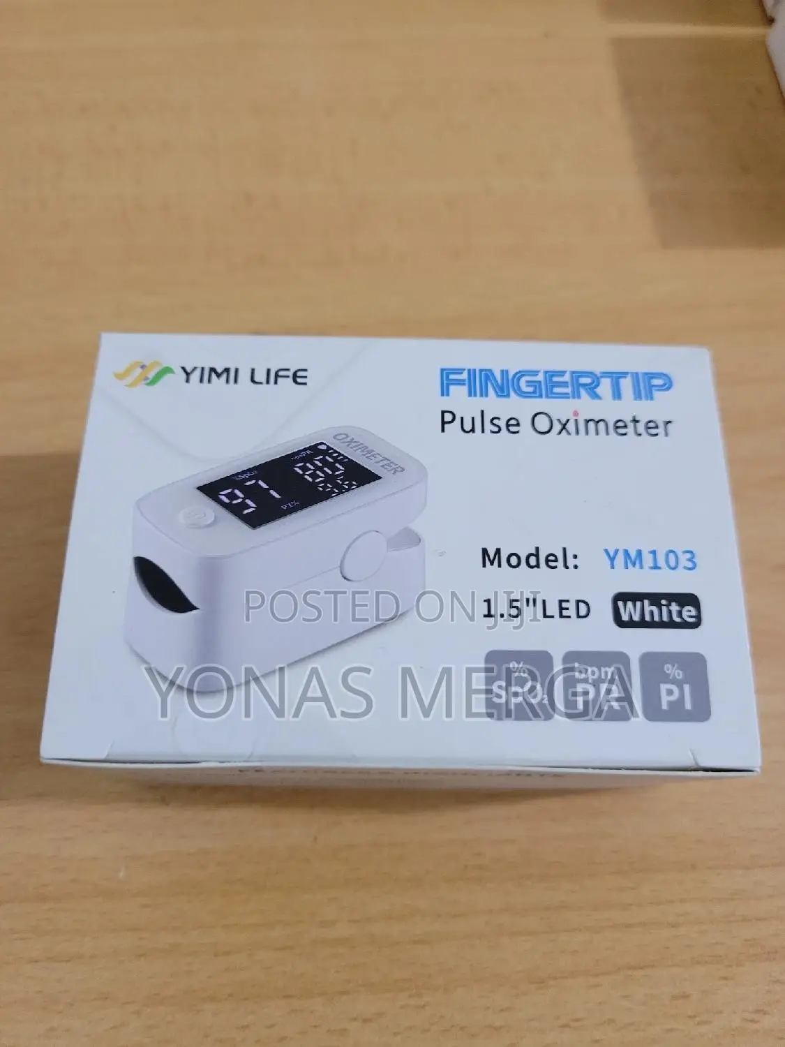 Fingertip Pulse Oximeter与度deliver Precise Blood Oxygen Saturation Read