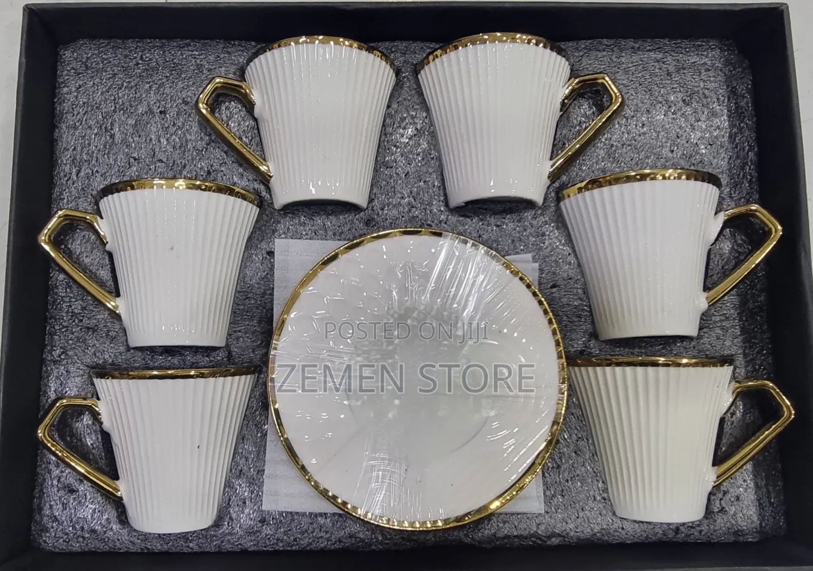 12-Piece Ceramic Coffee Cup and Saucer Set With Elegant Gold Trim