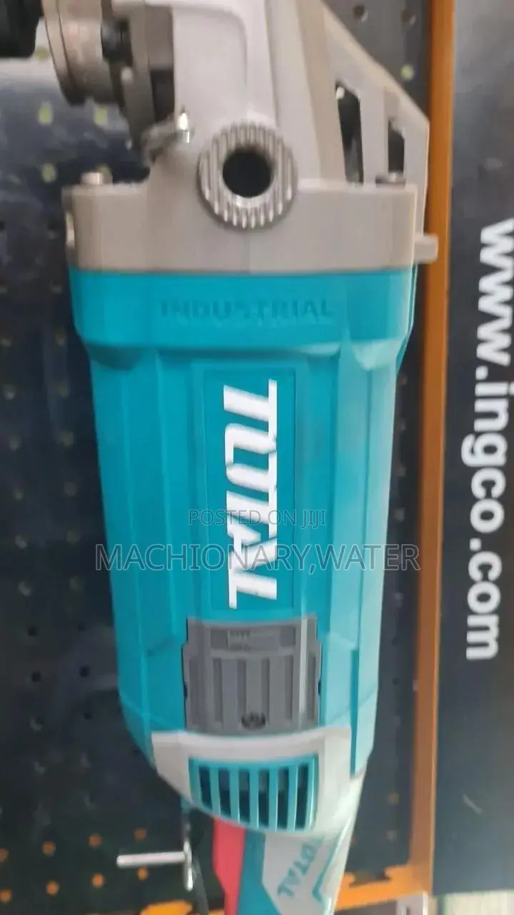 Makita Angle Grinder 2100watt