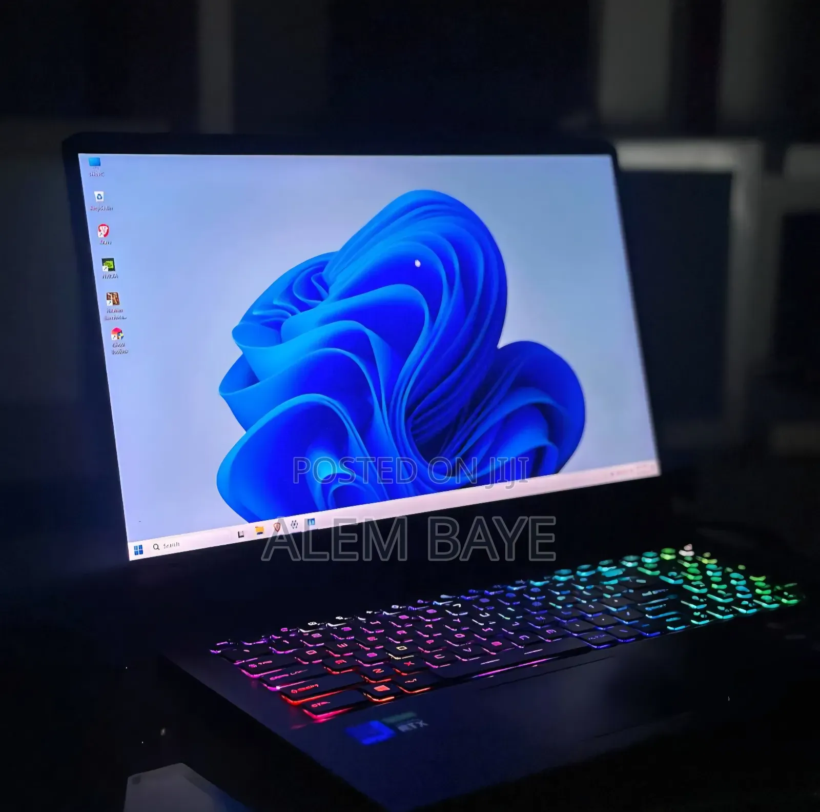New Laptop MSI GP75 Leopard 8GB Intel Core i7 SSD 512GB