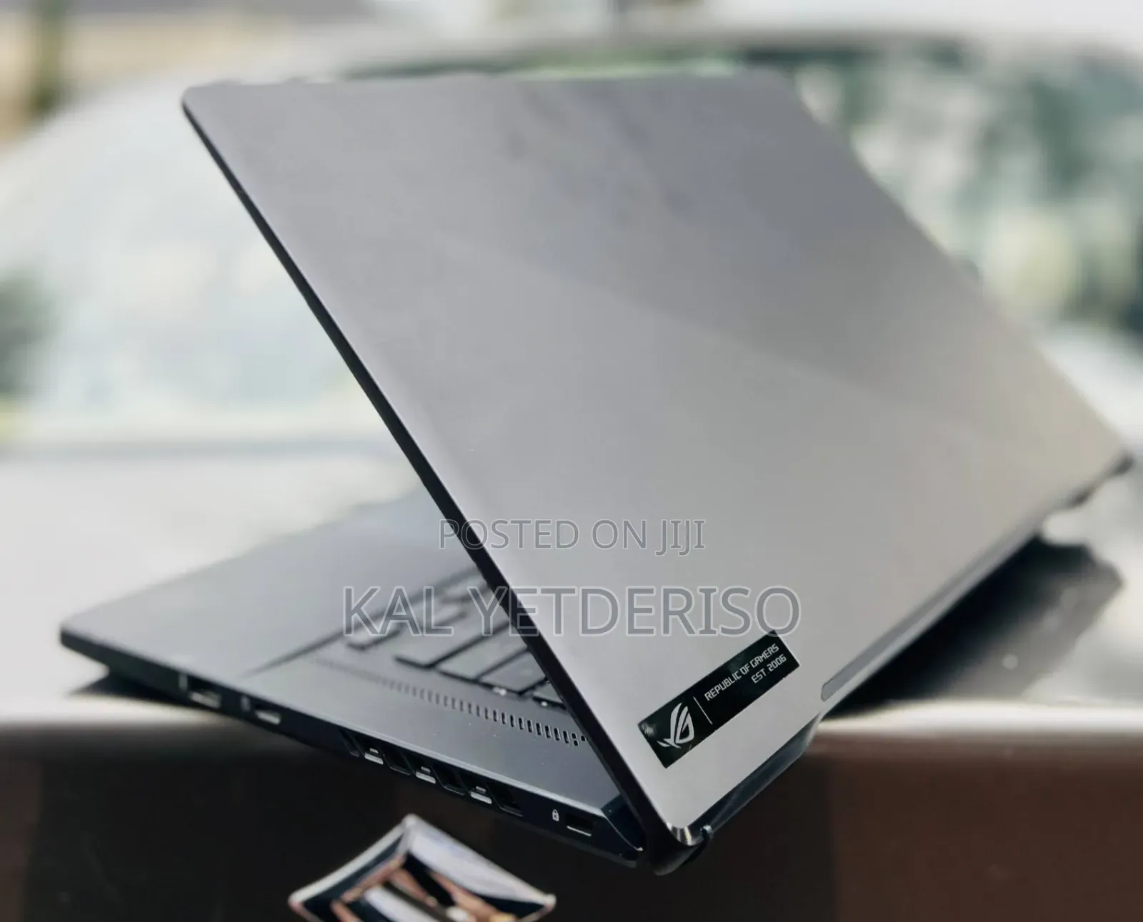 New Laptop Asus ROG Zephyrus Duo 16 16GB Intel Core i7 SSD 512GB