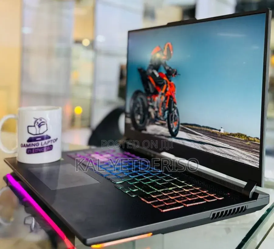 New Laptop Asus 16GB AMD Ryzen 7 SSD 256GB
