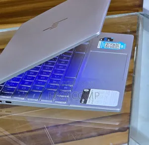 New Laptop HP Envy 14 8GB Intel Core i5 SSD 256GB