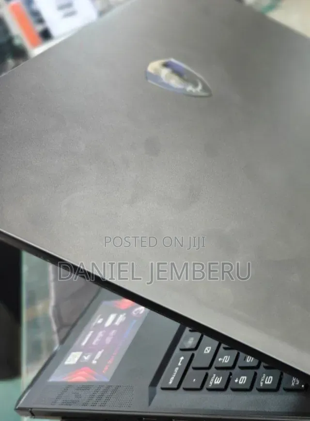 New Laptop MSI Raider GE78 16GB Intel Core i9 SSD 1T